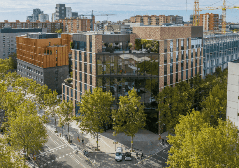 campus tbs education barcelona